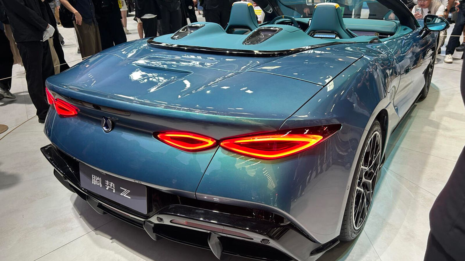 Ντεμπούτο για το Denza Z που θα δούμε και στην Ευρώπη